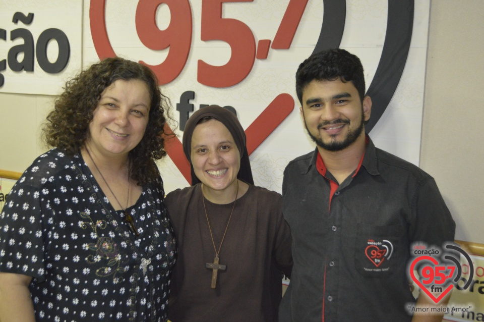 Irmã Cleonice, da Toca de Assis, concede entrevista na Rádio Coracão