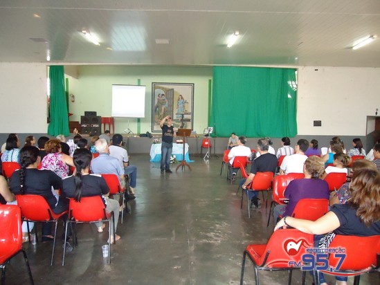 Encontro de formação é realizado em Eldorado