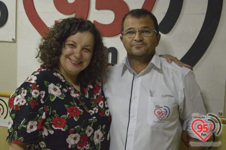 Funcionários da Rádio Coração, Gilberto e Josilene, comemoram aniversário