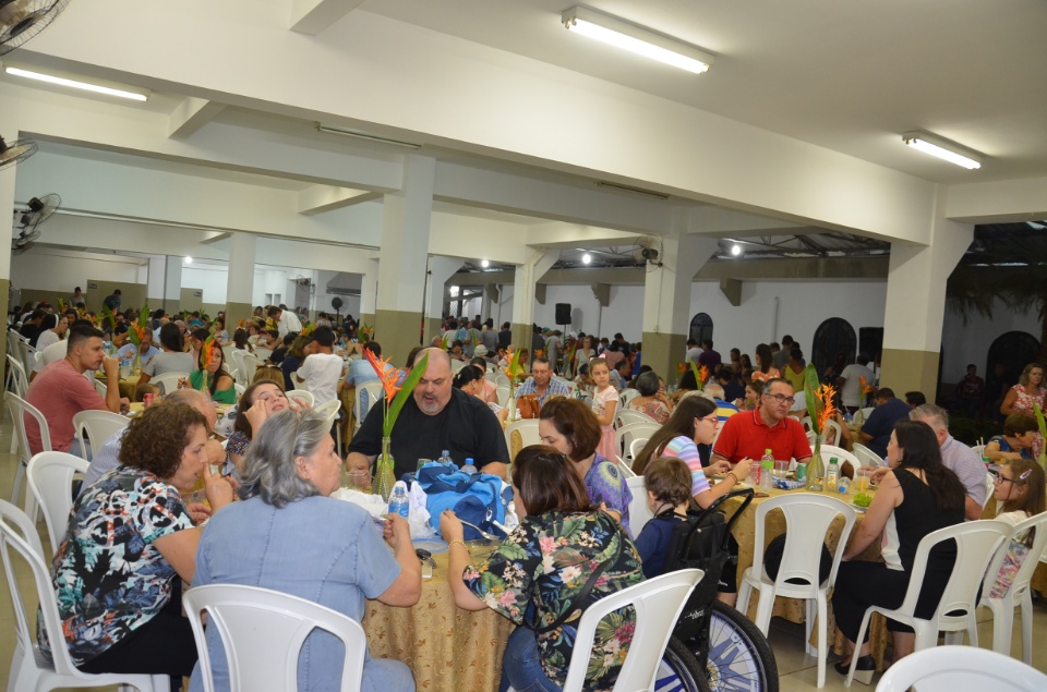 Pe. Crispim Guimarães 50 anos - Fotos da missa e almoço comemorativo