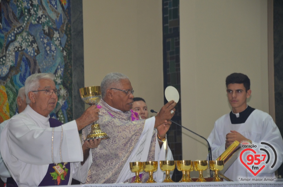 Dom Henrique preside missa da quarta-feira de cinzas na Catedral