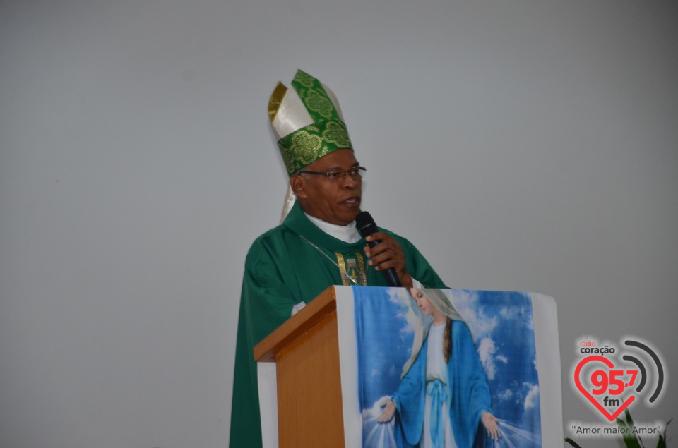 Bispo preside missa de encerramento do 30° Carnaval com Cristo de Dourados