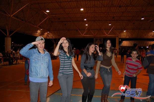 Show do cantor Dunga atrai jovens de toda Diocese