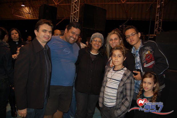 Show do cantor Dunga atrai jovens de toda Diocese