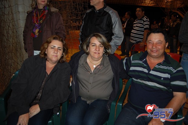 Show do cantor Dunga atrai jovens de toda Diocese