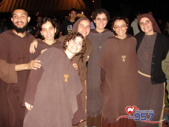 Show do cantor Dunga atrai jovens de toda Diocese