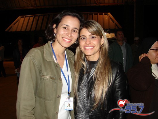 Show do cantor Dunga atrai jovens de toda Diocese