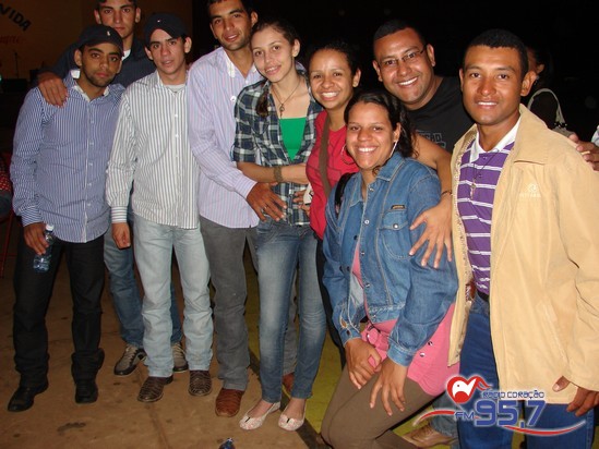 Show do cantor Dunga atrai jovens de toda Diocese