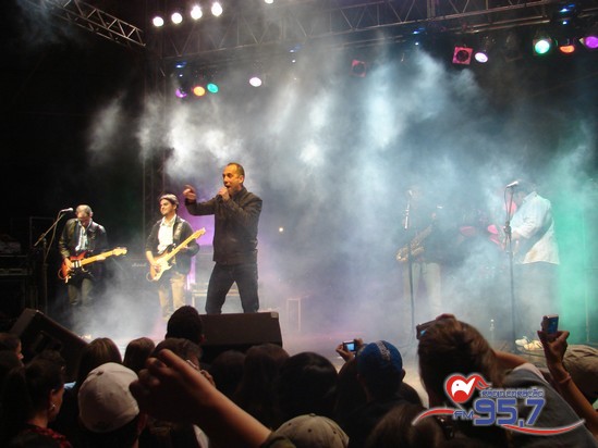 Show do cantor Dunga atrai jovens de toda Diocese