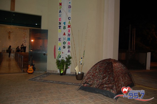 EMAÚS comemora 18 anos com Santa Missa especial