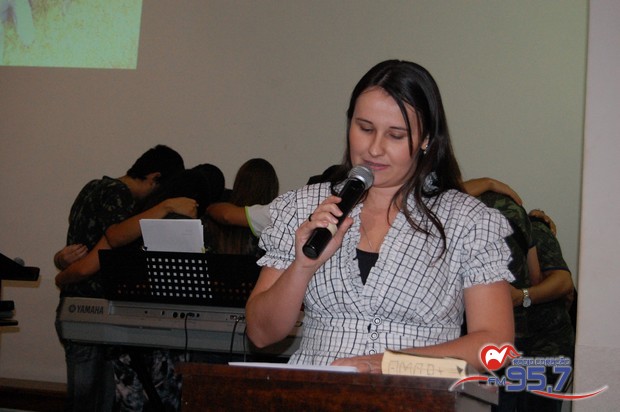 EMAÚS comemora 18 anos com Santa Missa especial