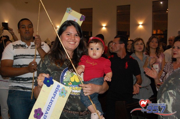 EMAÚS comemora 18 anos com Santa Missa especial