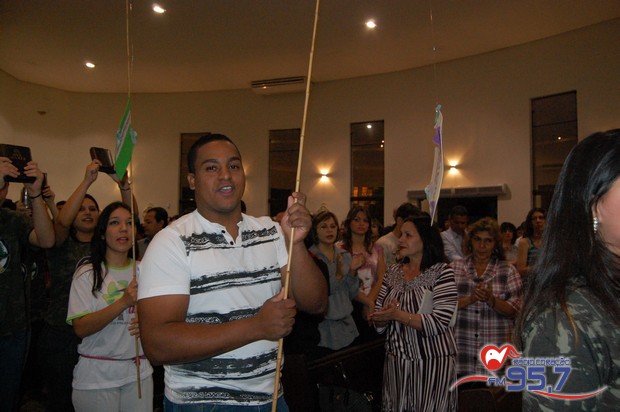 EMAÚS comemora 18 anos com Santa Missa especial