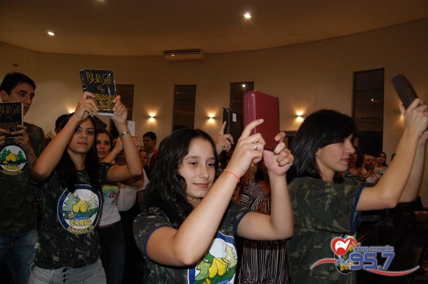 EMAÚS comemora 18 anos com Santa Missa especial