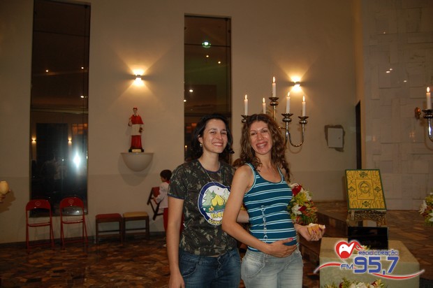 EMAÚS comemora 18 anos com Santa Missa especial