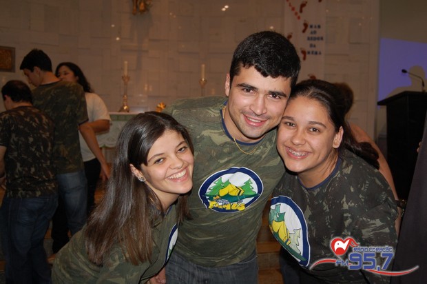 EMAÚS comemora 18 anos com Santa Missa especial