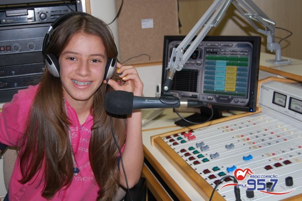 Catequizandos conhecem a FTM e Rádio Coração