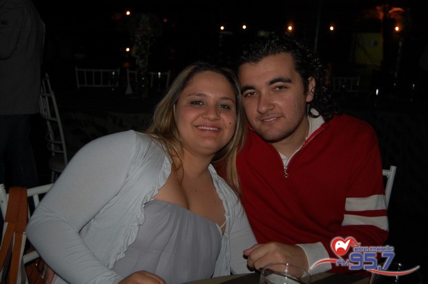 I jantar dançante da EIC; veja fotos