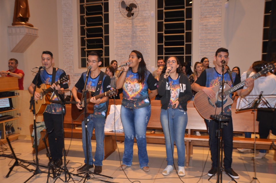 FOTOS: Missa de encerramento do 1º acampamento Renovar - Paróquia Santo André