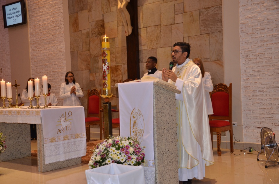 FOTOS: Missa de encerramento do 1º acampamento Renovar - Paróquia Santo André