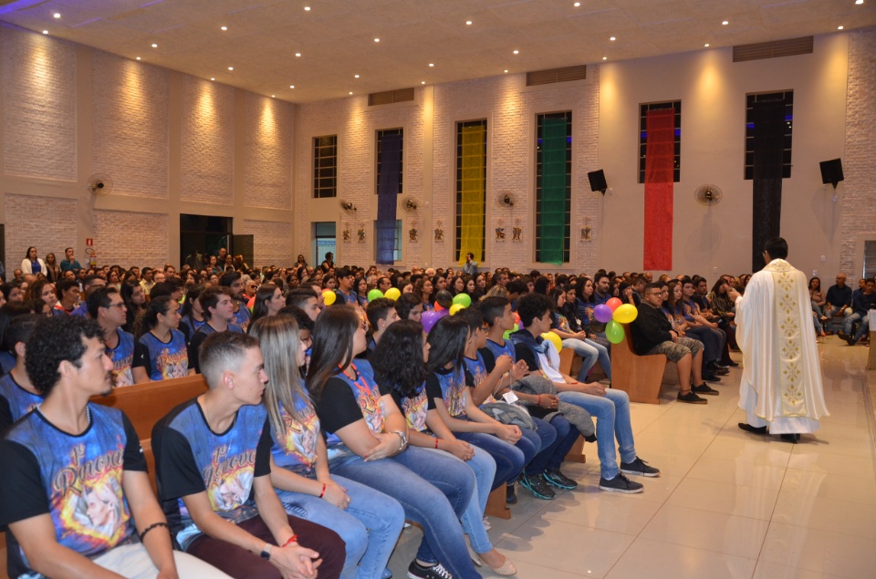 FOTOS: Missa de encerramento do 1º acampamento Renovar - Paróquia Santo André