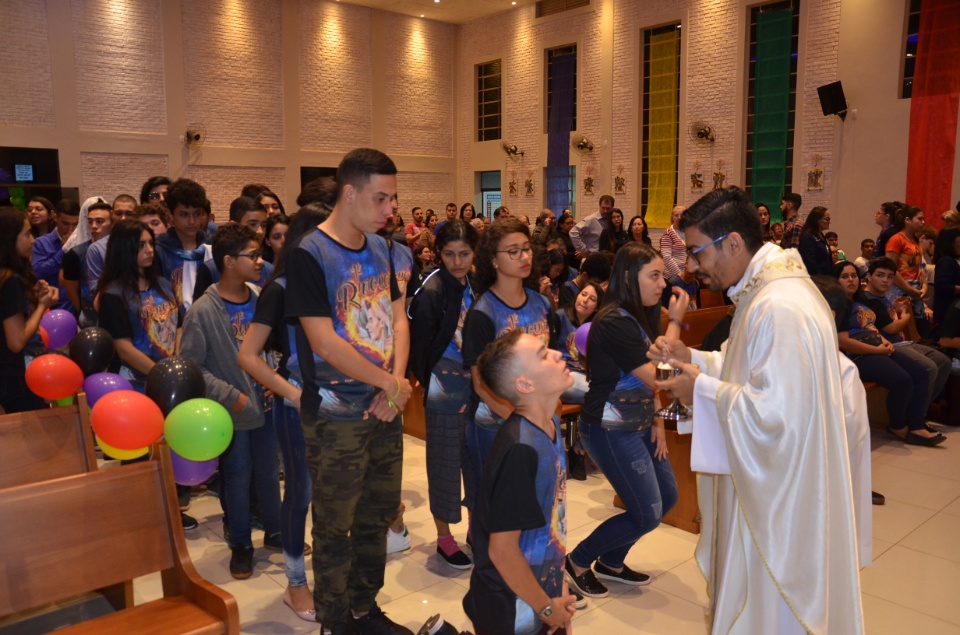 FOTOS: Missa de encerramento do 1º acampamento Renovar - Paróquia Santo André