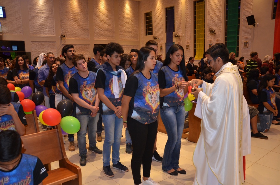 FOTOS: Missa de encerramento do 1º acampamento Renovar - Paróquia Santo André