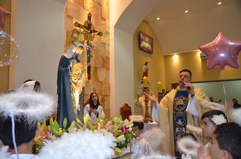 Festa e missa em honra a Nossa Senhora da Santíssima Trindade em Dourados