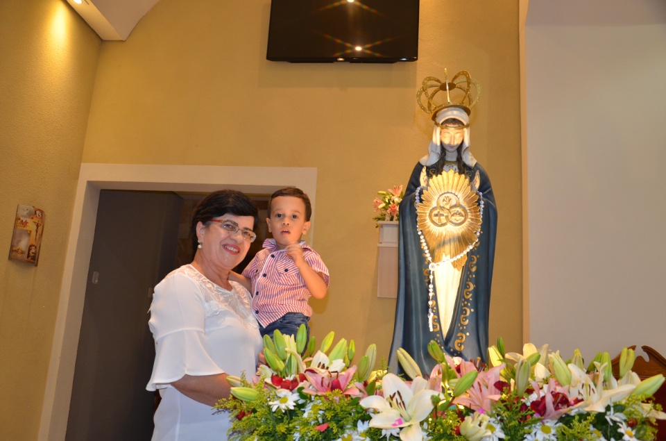 Festa e missa em honra a Nossa Senhora da Santíssima Trindade em Dourados