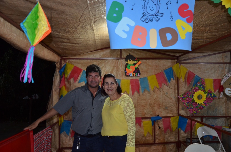 Festa e missa em honra a Nossa Senhora da Santíssima Trindade em Dourados