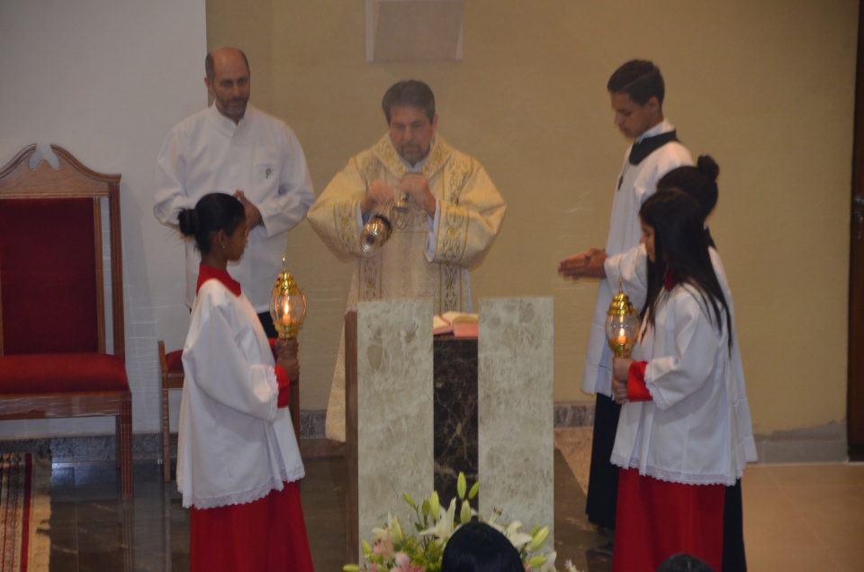 Festa e missa em honra a Nossa Senhora da Santíssima Trindade em Dourados