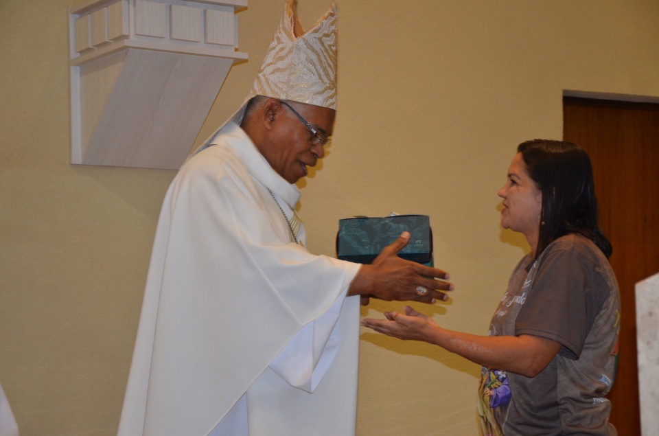 Festa e missa em honra a Nossa Senhora da Santíssima Trindade em Dourados