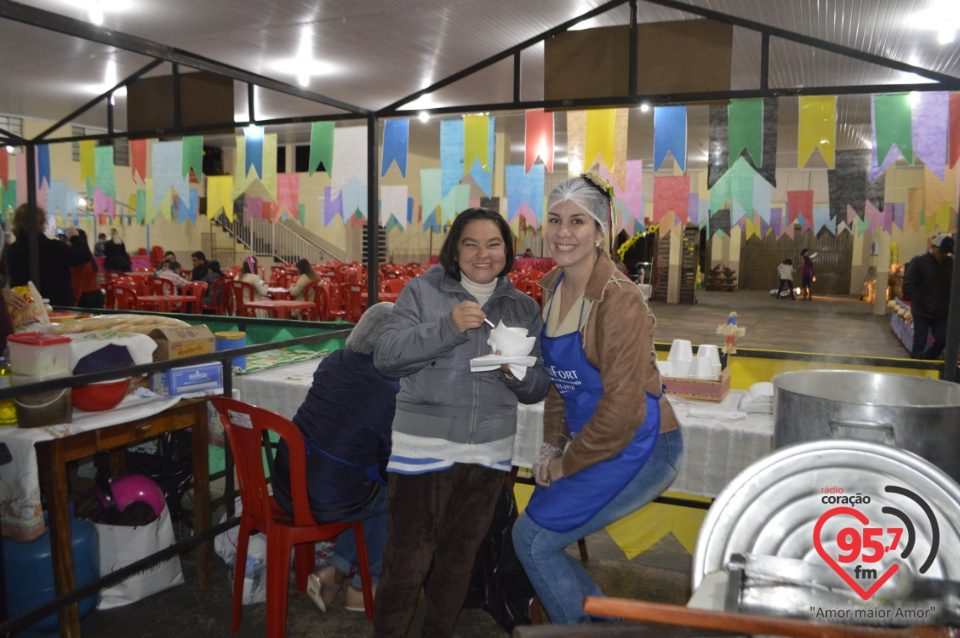 Fotos do arraiá da Paróquia N.Sra. Aparecida em Dourados