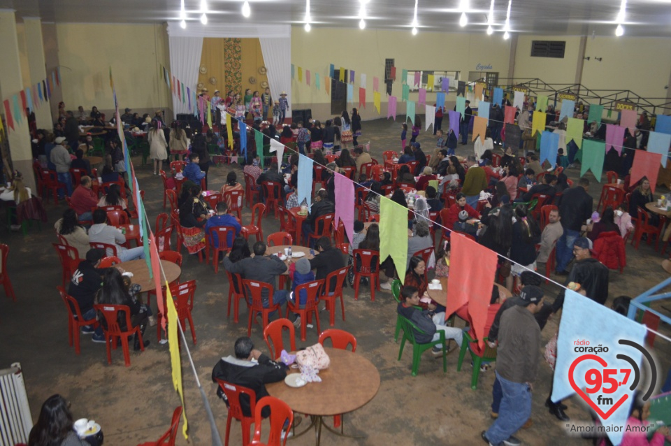 Fotos do arraiá da Paróquia N.Sra. Aparecida em Dourados