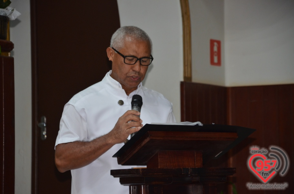 Dom Henrique realiza sagração do Altar da Paróquia São José de Itaporã