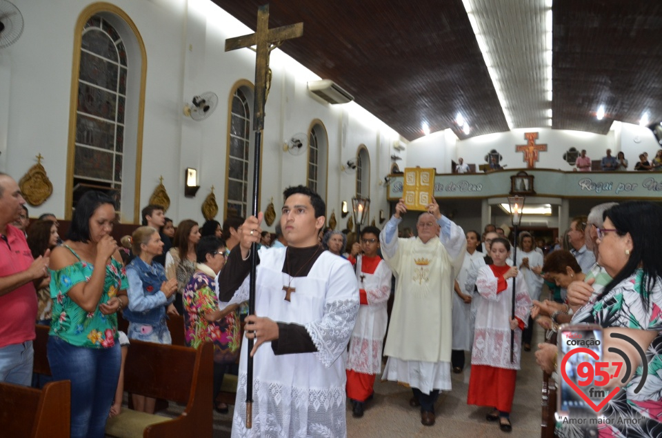 Dom Henrique realiza sagração do Altar da Paróquia São José de Itaporã