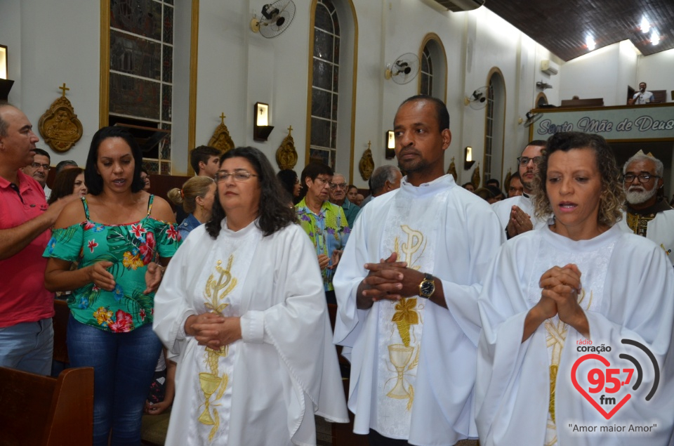 Dom Henrique realiza sagração do Altar da Paróquia São José de Itaporã