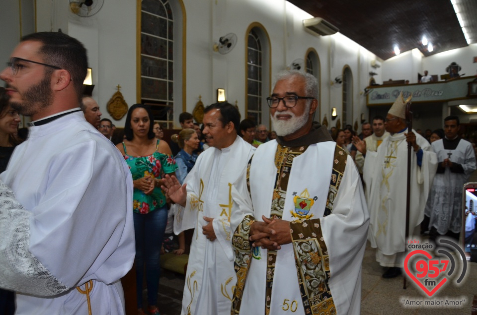 Dom Henrique realiza sagração do Altar da Paróquia São José de Itaporã