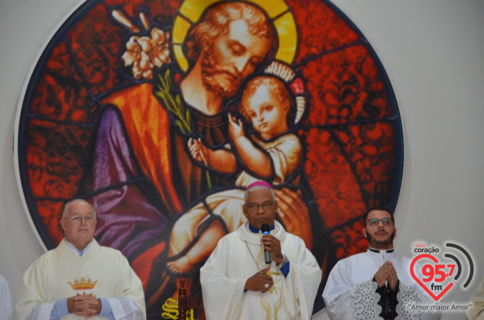 Dom Henrique realiza sagração do Altar da Paróquia São José de Itaporã