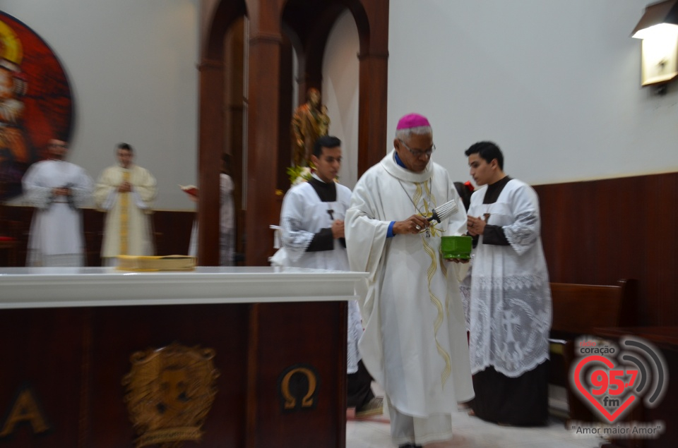 Dom Henrique realiza sagração do Altar da Paróquia São José de Itaporã