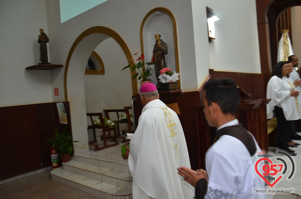 Dom Henrique realiza sagração do Altar da Paróquia São José de Itaporã