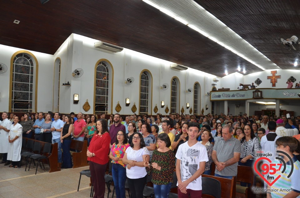 Dom Henrique realiza sagração do Altar da Paróquia São José de Itaporã