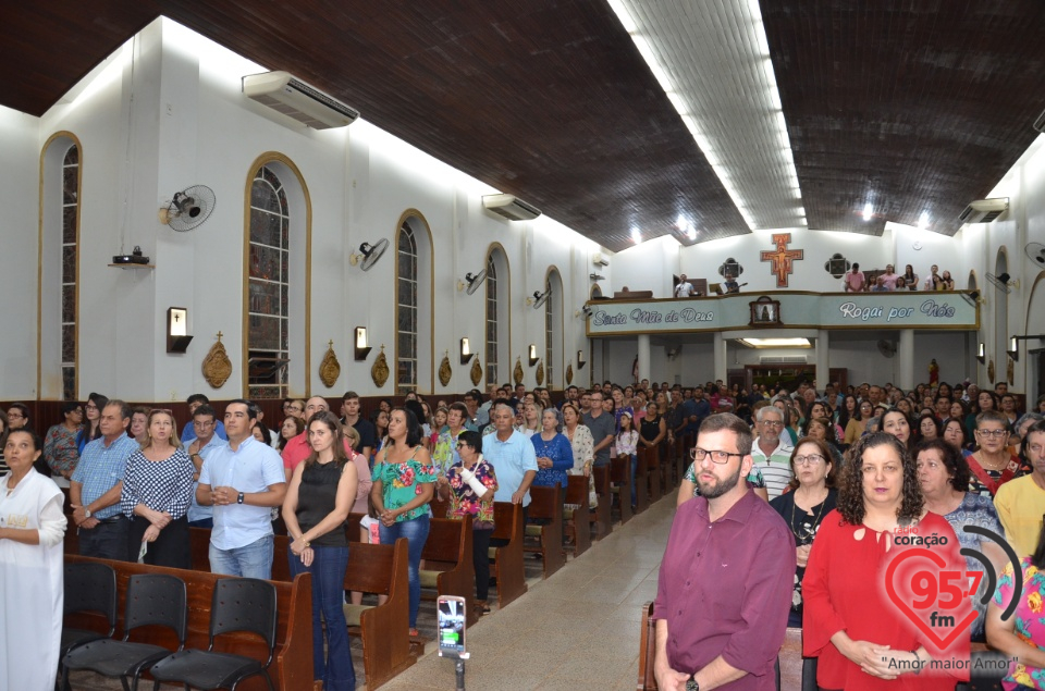 Dom Henrique realiza sagração do Altar da Paróquia São José de Itaporã