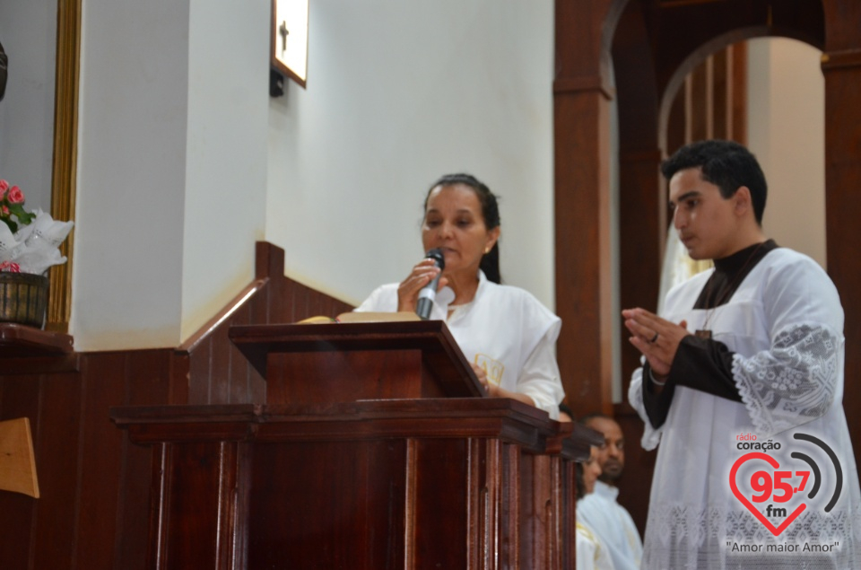 Dom Henrique realiza sagração do Altar da Paróquia São José de Itaporã