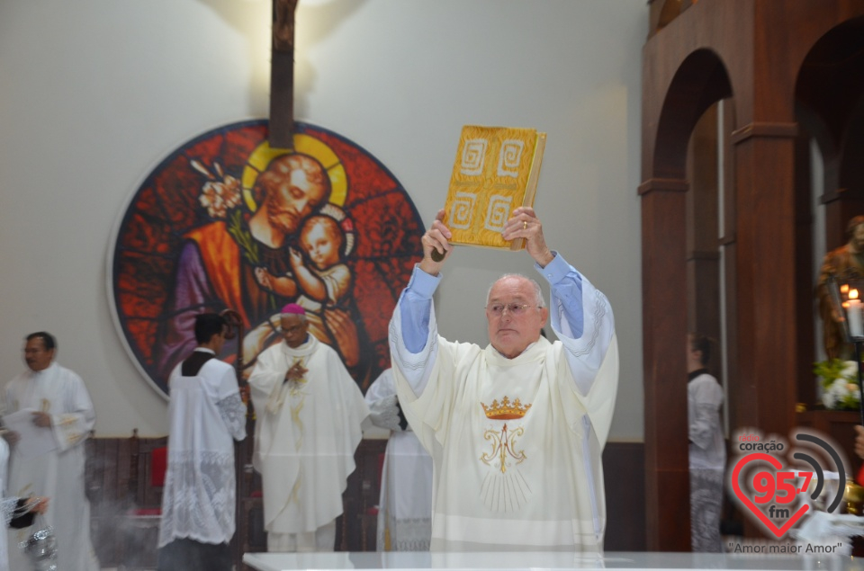 Dom Henrique realiza sagração do Altar da Paróquia São José de Itaporã