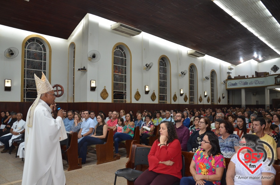 Dom Henrique realiza sagração do Altar da Paróquia São José de Itaporã