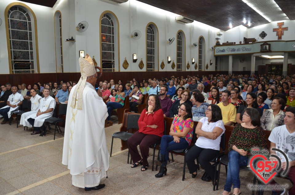 Dom Henrique realiza sagração do Altar da Paróquia São José de Itaporã