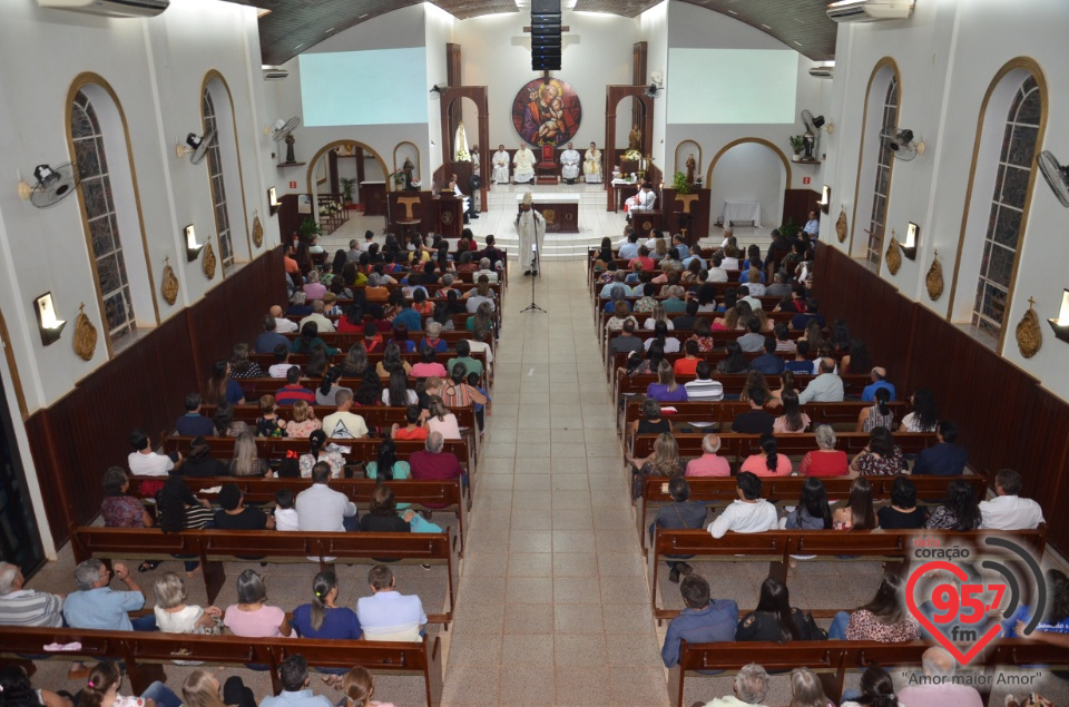 Dom Henrique realiza sagração do Altar da Paróquia São José de Itaporã