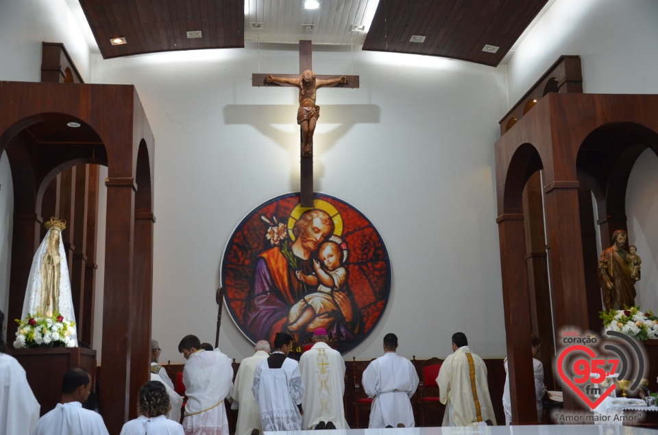 Dom Henrique realiza sagração do Altar da Paróquia São José de Itaporã