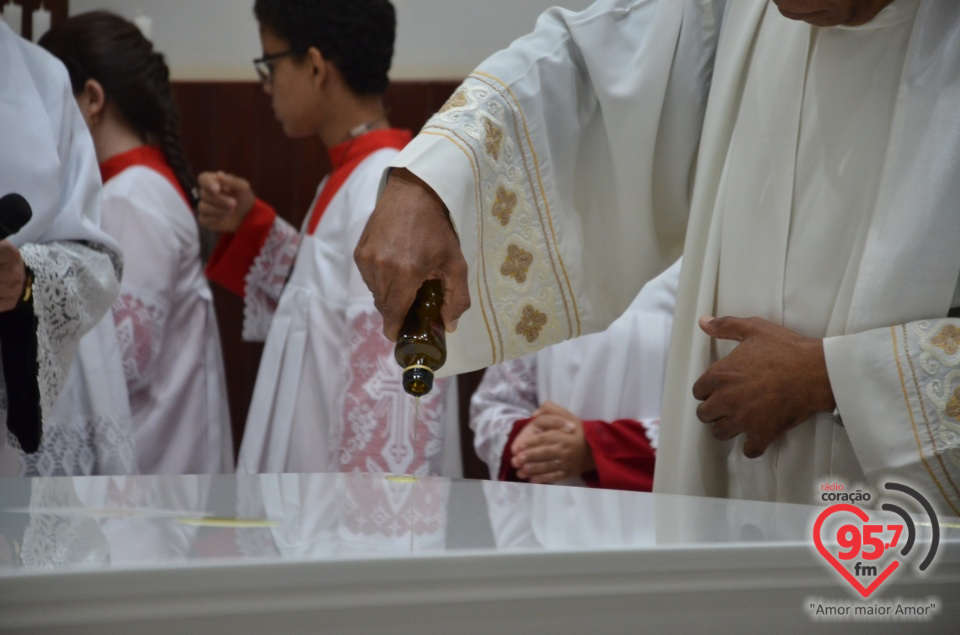 Dom Henrique realiza sagração do Altar da Paróquia São José de Itaporã